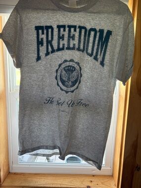 Freedom Graphic Tee - Grey with Navy Print